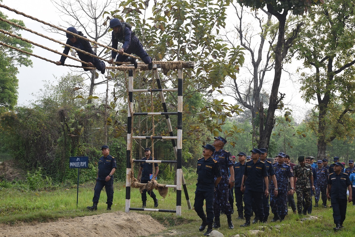 igp-bashant kunwar-visit-police-training1683777948.JPG